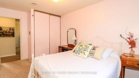 Photo 16 at 70 Kinzie Lane, Grove East, Barrie