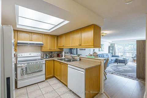 Photo 4 at 211 - 900 Bogart Mill Trail, College Manor, Newmarket