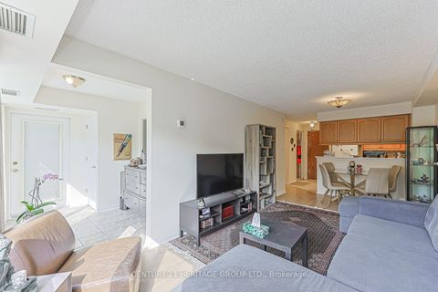 Photo 10 at 211 - 900 Bogart Mill Trail, College Manor, Newmarket