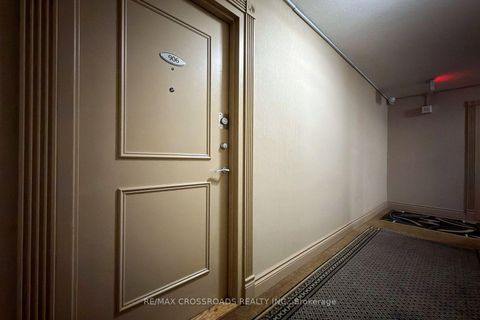 Photo 6 at 906 - 1350 York Mills Road, Donalda, Toronto