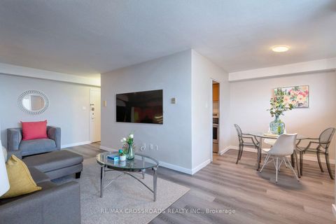 Photo 8 at 906 - 1350 York Mills Road, Donalda, Toronto