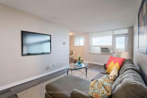 Photo 11 at 906 - 1350 York Mills Road, Donalda, Toronto