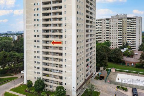 Photo 13 at 906 - 1350 York Mills Road, Donalda, Toronto