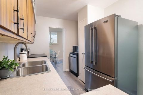Photo 16 at 906 - 1350 York Mills Road, Donalda, Toronto