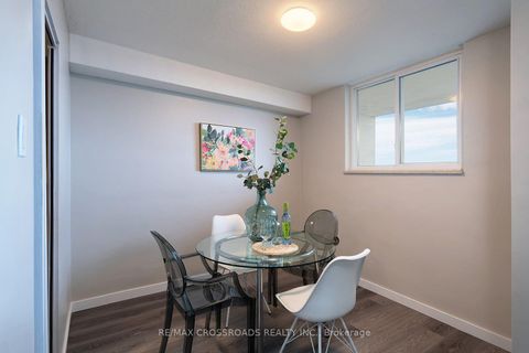 Photo 19 at 906 - 1350 York Mills Road, Donalda, Toronto
