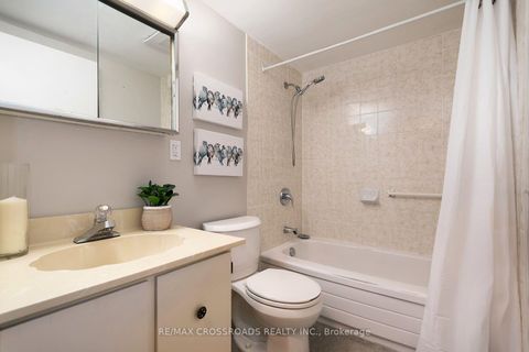 Photo 25 at 906 - 1350 York Mills Road, Donalda, Toronto