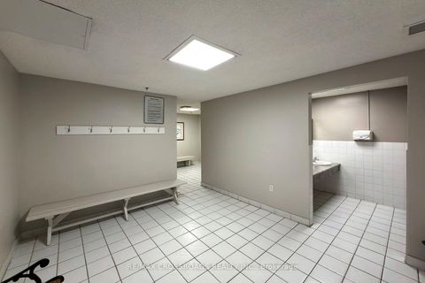 Photo 30 at 906 - 1350 York Mills Road, Donalda, Toronto