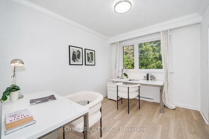 Photo 18 at 42 Brucedale Crescent, Bayview Village, Toronto