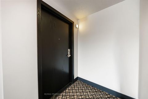 Photo 3 at 703 - 225 Sackville Street, Regent Park, Toronto