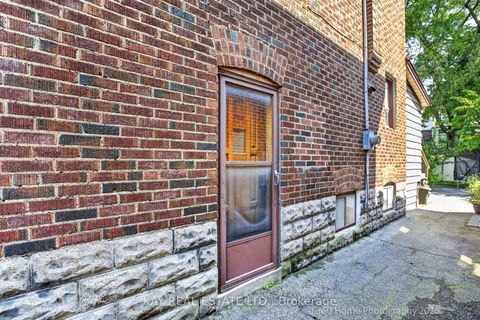 Photo 2 at 59 Cherrywood Avenue, Cedarvale, Toronto