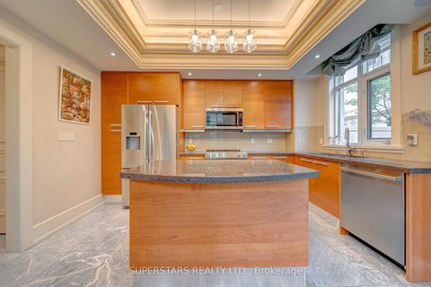 Photo 8 at 16 - 25 Elkhorn Drive, Bayview Village, Toronto