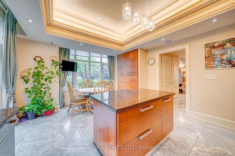 Photo 9 at 16 - 25 Elkhorn Drive, Bayview Village, Toronto