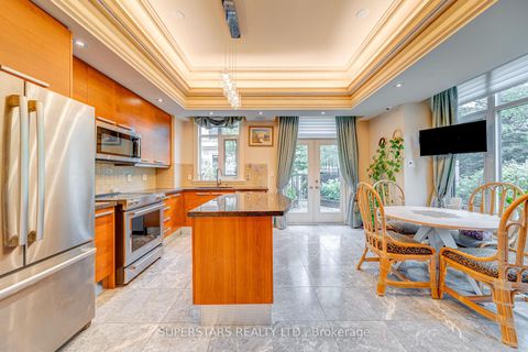 Photo 10 at 16 - 25 Elkhorn Drive, Bayview Village, Toronto