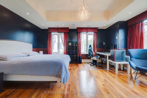 Photo 16 at 16 - 25 Elkhorn Drive, Bayview Village, Toronto