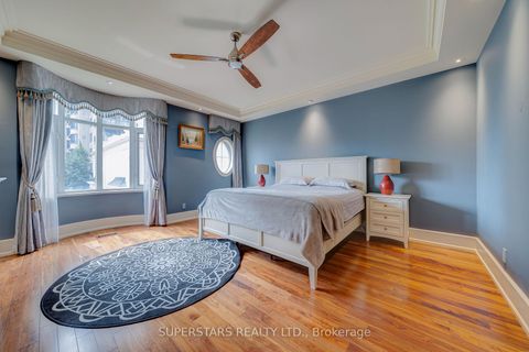 Photo 23 at 16 - 25 Elkhorn Drive, Bayview Village, Toronto