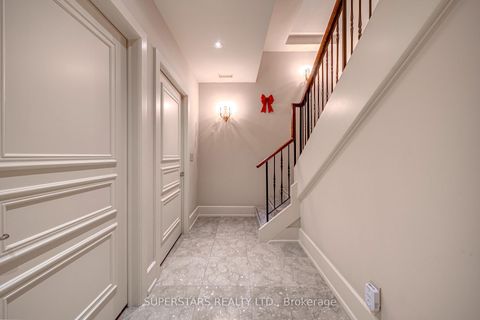 Photo 31 at 16 - 25 Elkhorn Drive, Bayview Village, Toronto