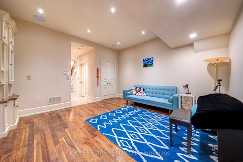 Photo 34 at 16 - 25 Elkhorn Drive, Bayview Village, Toronto