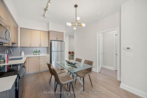 Photo 12 at 1225 - 7900 Bathurst Street, Beverley Glen, Vaughan
