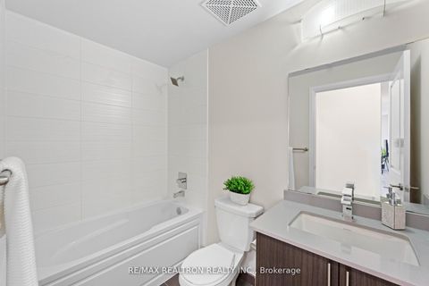 Photo 23 at 1225 - 7900 Bathurst Street, Beverley Glen, Vaughan