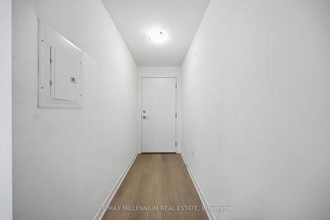 Photo 5 at 217 - 859 The Queensway, Queensway, Toronto