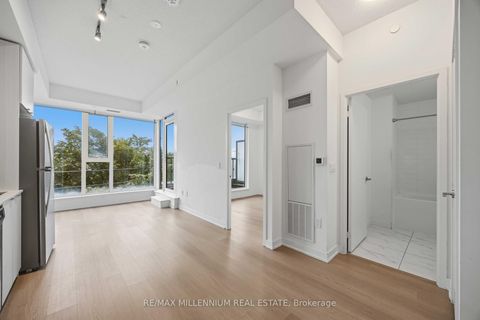 Photo 6 at 217 - 859 The Queensway, Queensway, Toronto