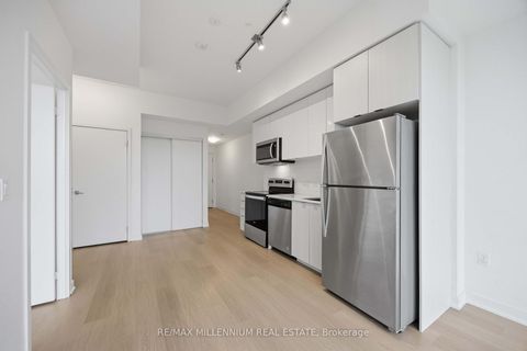 Photo 9 at 217 - 859 The Queensway, Queensway, Toronto