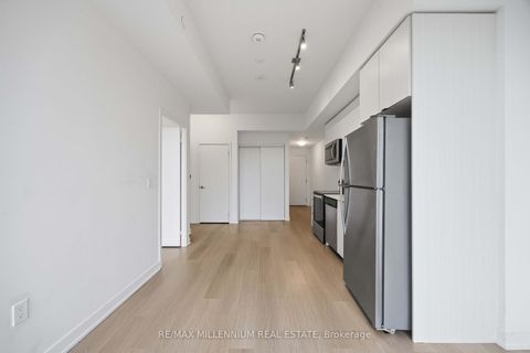 Photo 10 at 217 - 859 The Queensway, Queensway, Toronto