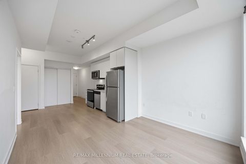 Photo 16 at 217 - 859 The Queensway, Queensway, Toronto