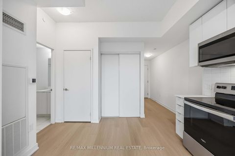 Photo 18 at 217 - 859 The Queensway, Queensway, Toronto