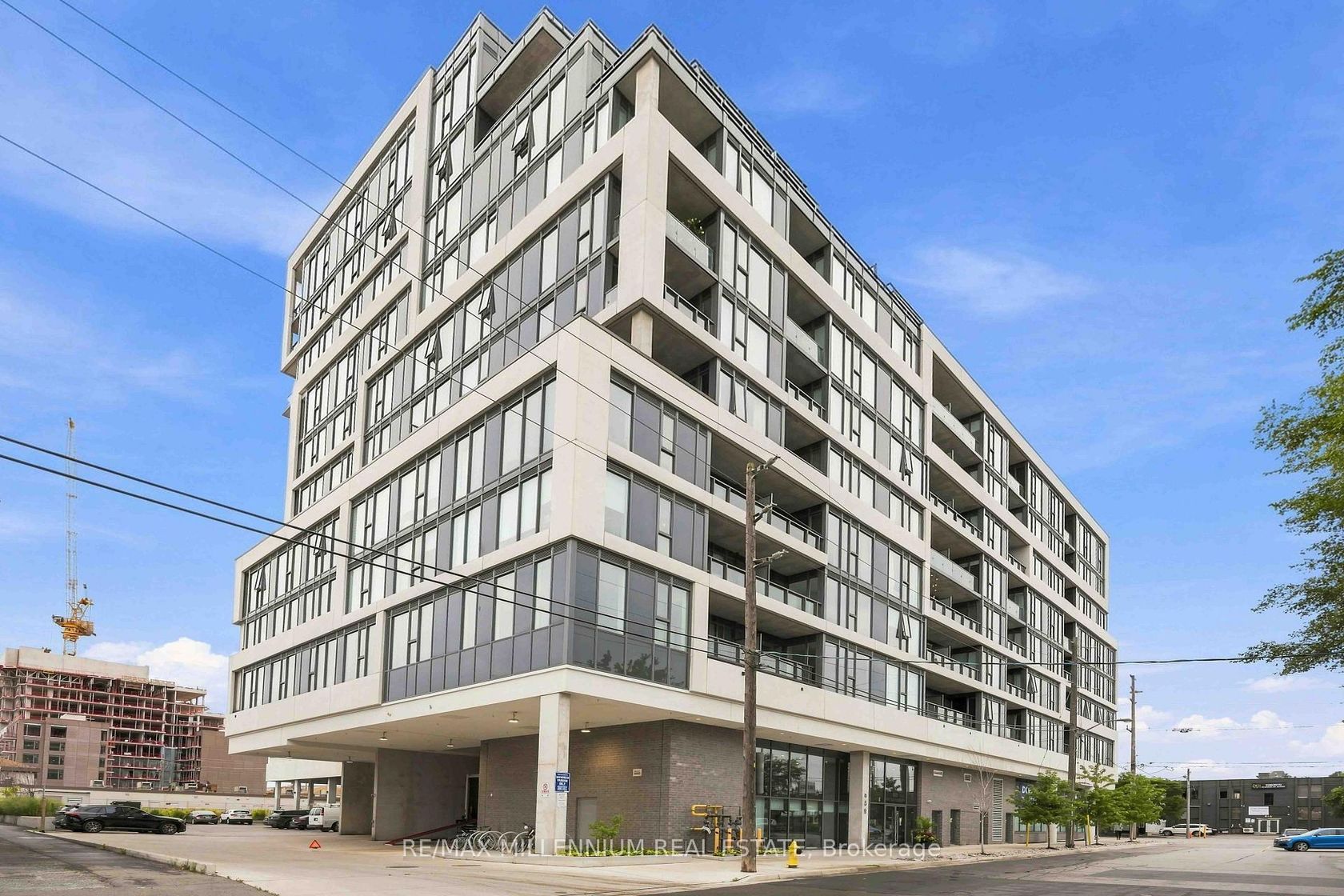 217 - 859 The Queensway, Queensway, Toronto photo number 2