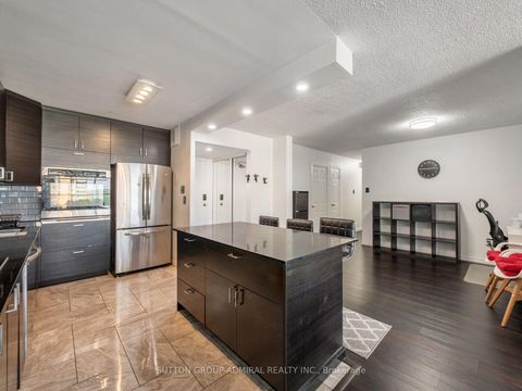Photo 9 at 1811 - 10 Martha Eaton Way, Amesbury, Toronto
