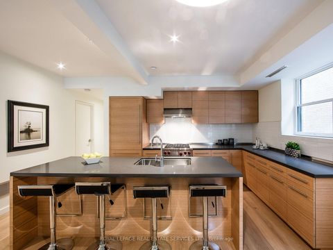 Photo 3 at 137 High Park Avenue, High Park North, Toronto