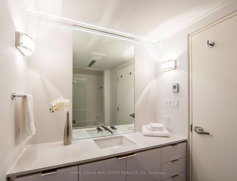 Photo 8 at 137 High Park Avenue, High Park North, Toronto