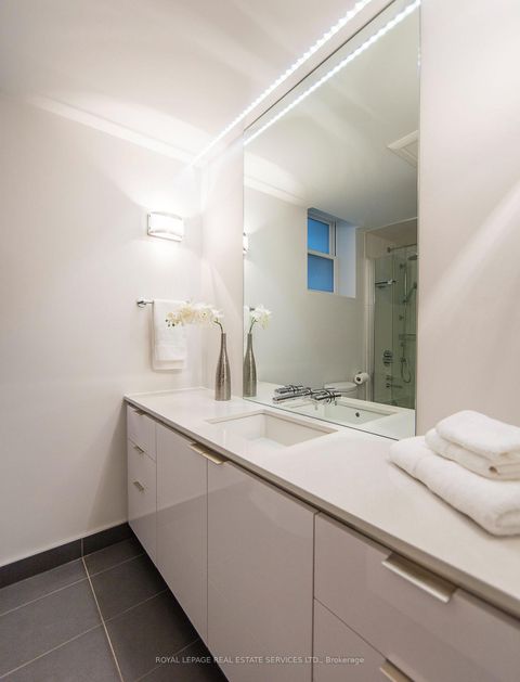 Photo 9 at 137 High Park Avenue, High Park North, Toronto