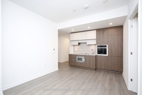 Photo 10 at 2704 - 39 Roehampton Avenue, Mount Pleasant West, Toronto