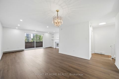 Photo 6 at 66 - 91 Muir Drive, Scarborough Village, Toronto
