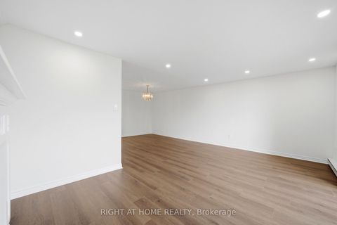 Photo 14 at 66 - 91 Muir Drive, Scarborough Village, Toronto
