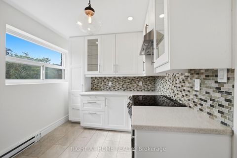 Photo 17 at 66 - 91 Muir Drive, Scarborough Village, Toronto