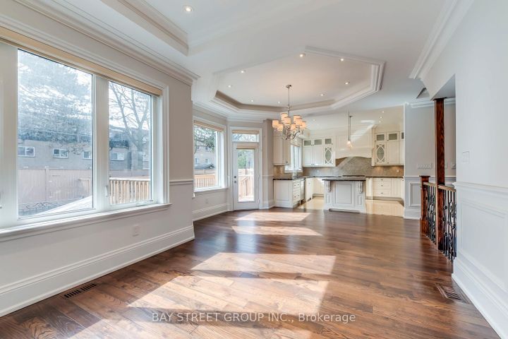 Photo 6 at 39 Foxwarren Drive, Bayview Village, Toronto