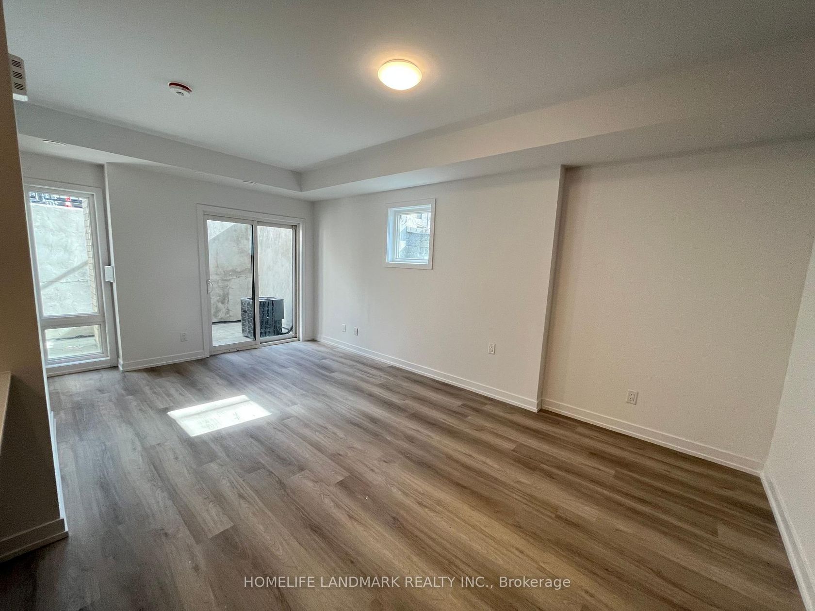 316 - 5 Bancroft Lane, Jefferson, Richmond Hill photo 6