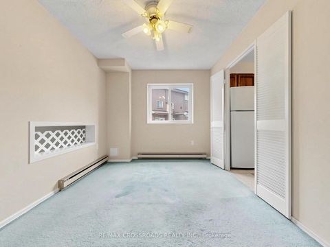 Photo 4 at 95 - 50 Scarborough Golf Club Road, Scarborough Village, Toronto