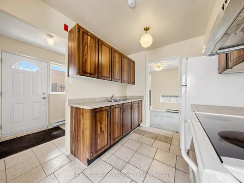 Photo 6 at 95 - 50 Scarborough Golf Club Road, Scarborough Village, Toronto