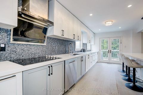 Photo 14 at 176 Timpson Drive, Aurora Highlands, Aurora