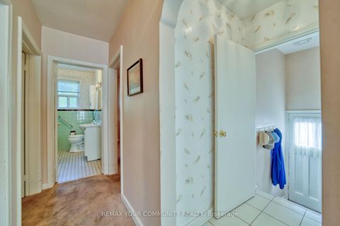 Photo 25 at 48 Alexis Boulevard, Clanton Park, Toronto