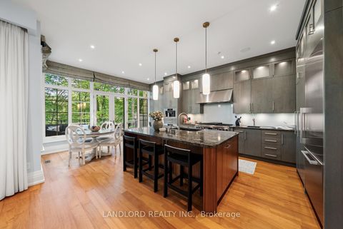 Photo 12 at 94 Inglewood Drive, Moore Park, Toronto