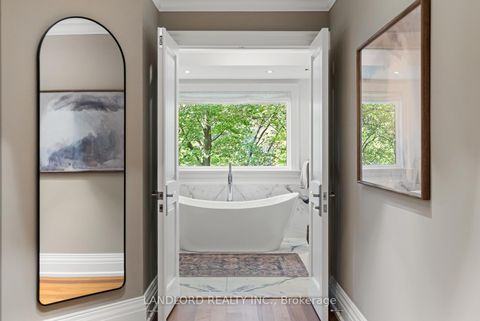 Photo 29 at 94 Inglewood Drive, Moore Park, Toronto