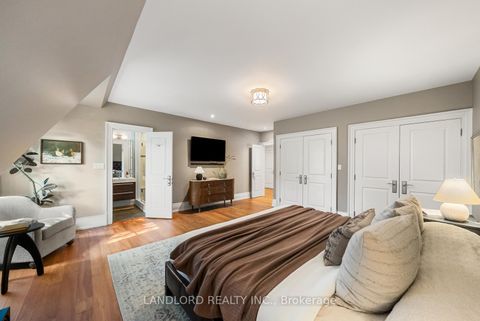Photo 38 at 94 Inglewood Drive, Moore Park, Toronto