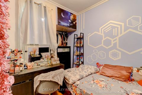 Photo 10 at 96 Laurel Avenue, Kennedy Park, Toronto