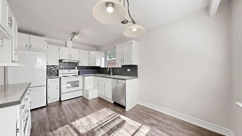 Photo 11 at 139 Pandora Circle, Woburn, Toronto