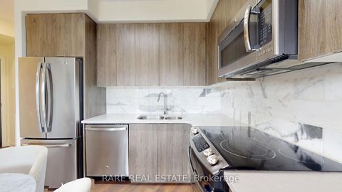 Photo 3 at 905 - 50 Bruyeres Mews, Niagara, Toronto